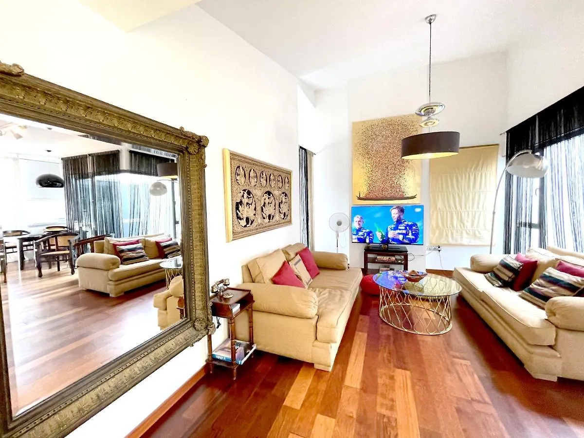 Apartment Atico En Plaza De La Constitucion 3 Bedrooms Malaga Spain
