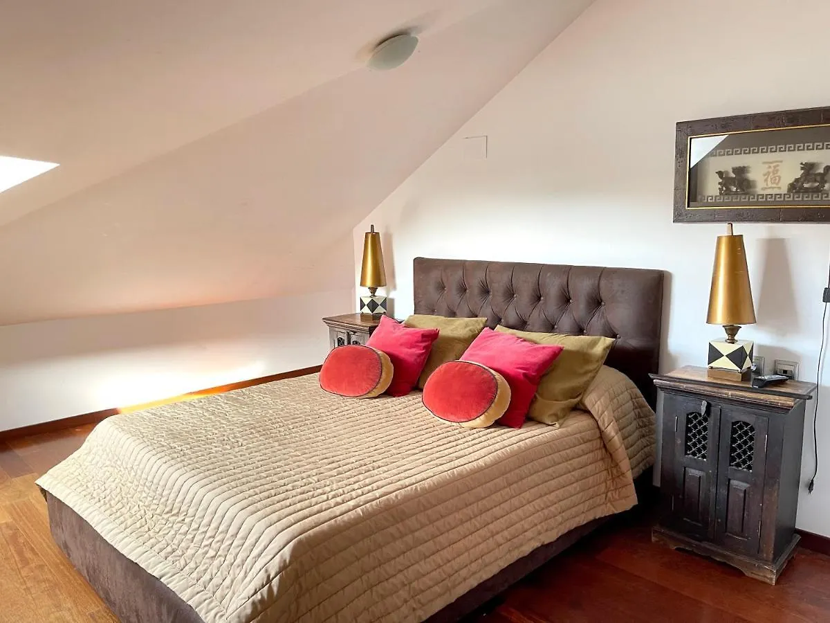 Atico En Plaza De La Constitucion 3 Bedrooms Malaga Apartment