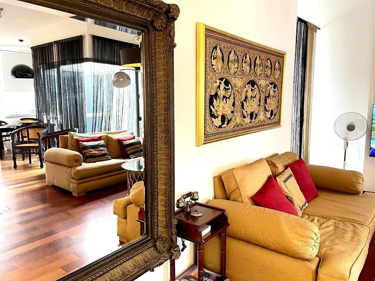 Atico En Plaza De La Constitucion 3 Bedrooms Malaga Apartment